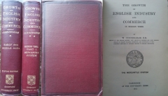 W. Cunningham, DD. The Growth of English Industry and Commerce. 2 тома. Cambridge, 1912.